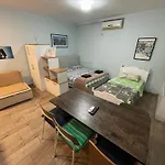 Enjoy Travel Cute Studio Apartment